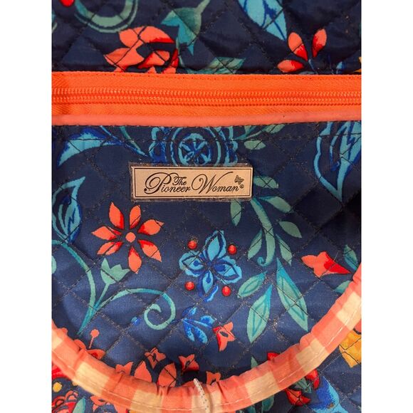 The Pioneer Woman Mazie Large Weekend Travel Bag - Picture 6 of 6